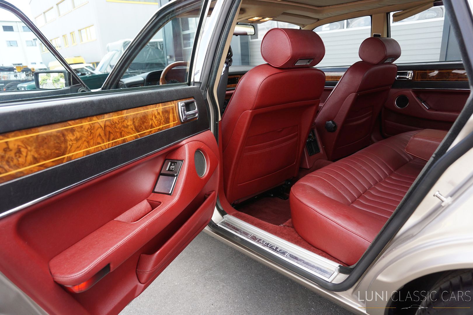 Jaguar XJ40 Sovereign 3.6