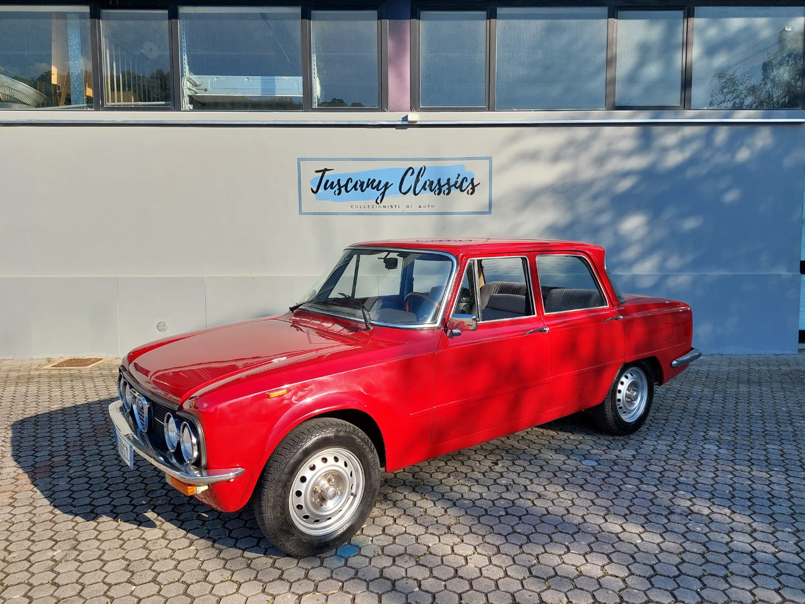 Alfa Romeo Giulia Nuova Super 1300