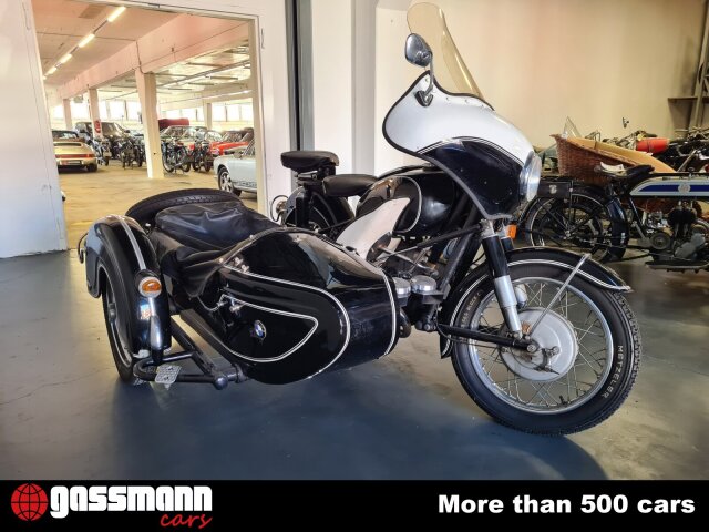 BMW R 60 mit Beiwagen 