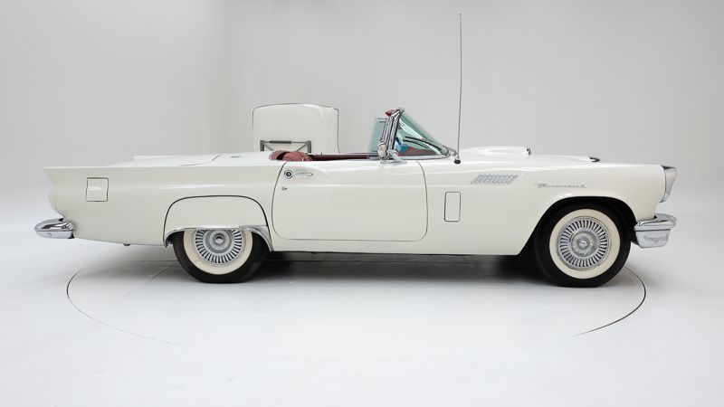 Ford Thunderbird First Generation \'56 