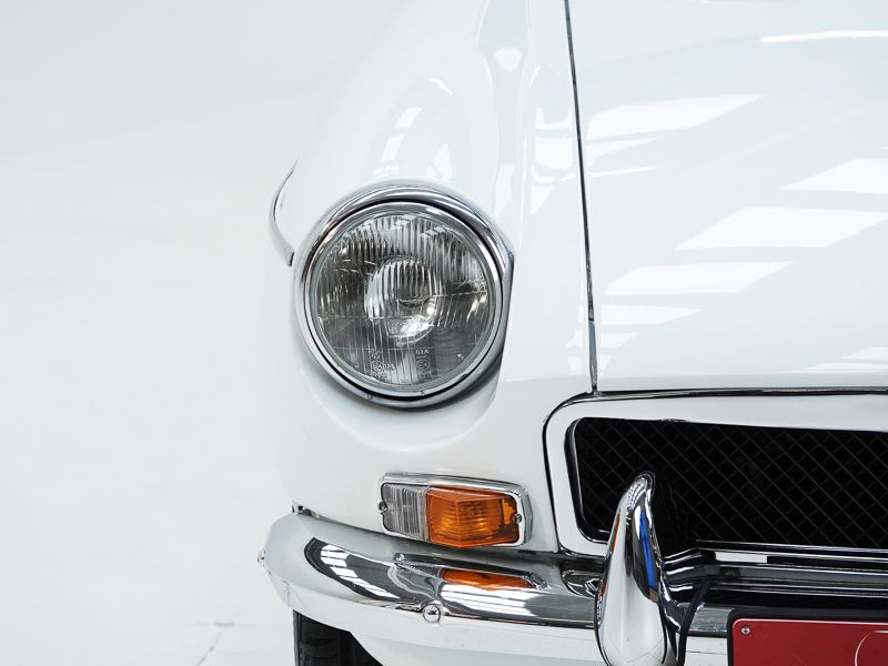 MG B GT V8 \'74 
