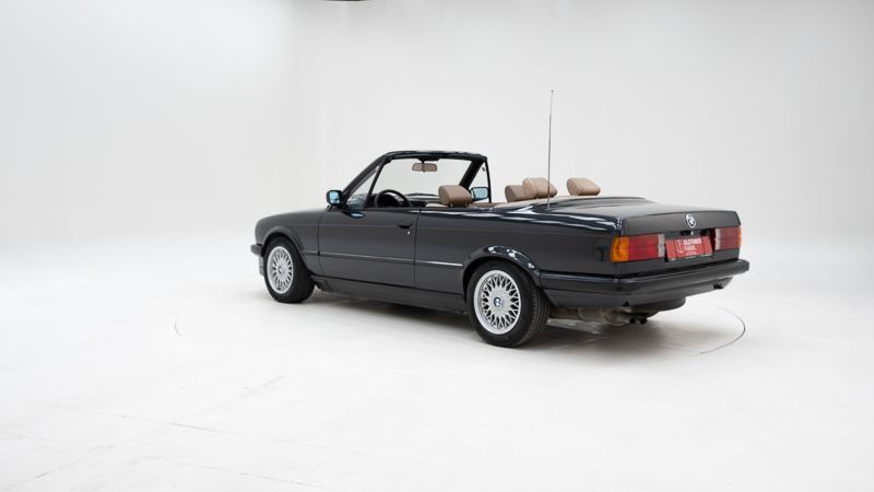 BMW  320i \'90 