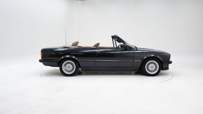 BMW  320i \'90 