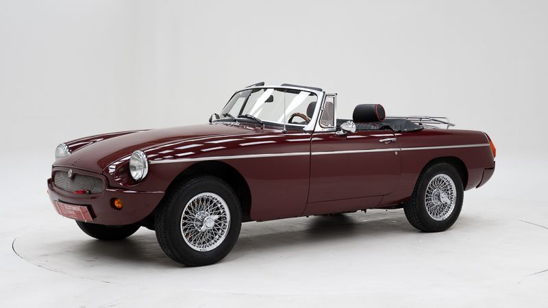 MG B \'75 