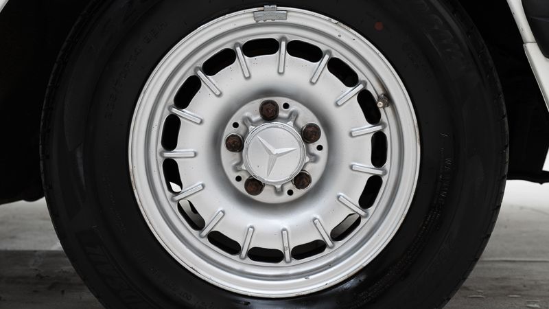 Mercedes Benz 380 SL + hardtop \'82 