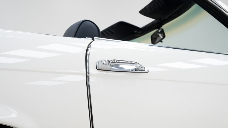 Mercedes Benz 380 SL + hardtop \'82 