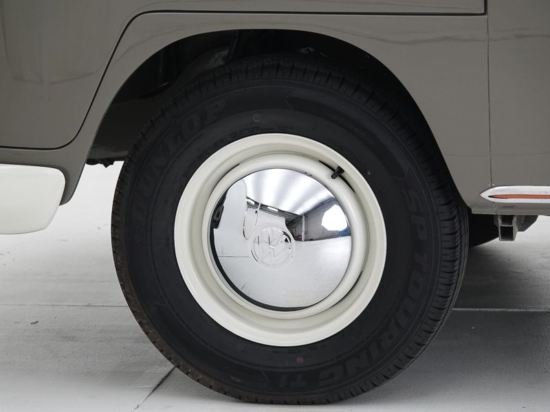 Volkswagen T1 Samba 21 Windows \'64 