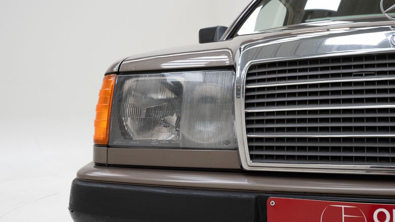Mercedes Benz 230 CE \'88 