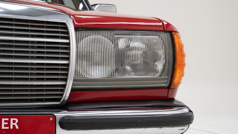 Mercedes Benz W123 300 TD \'80 