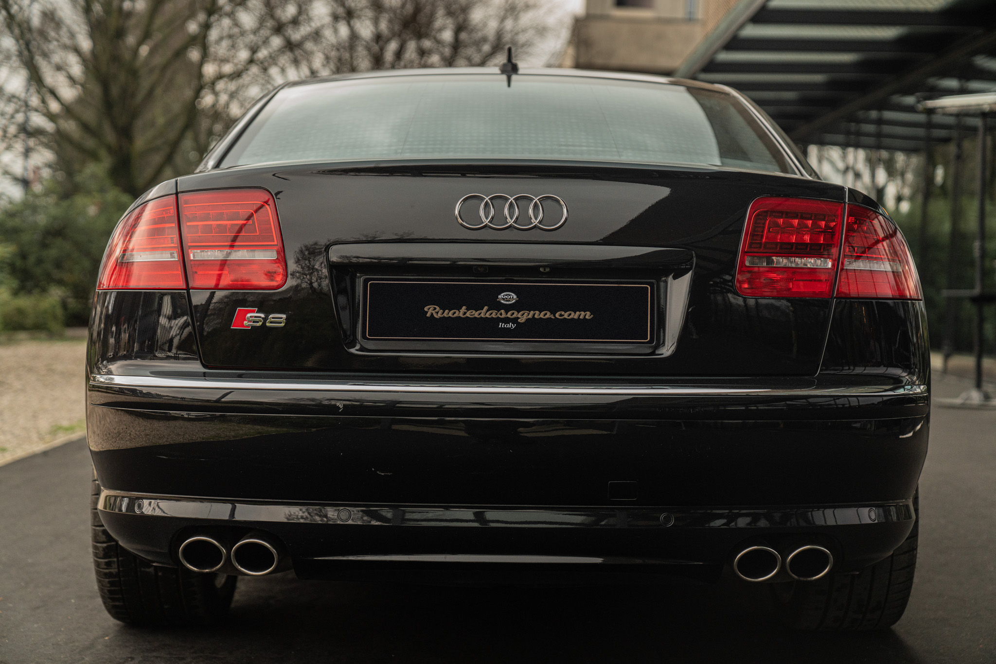 Audi S8 V10 