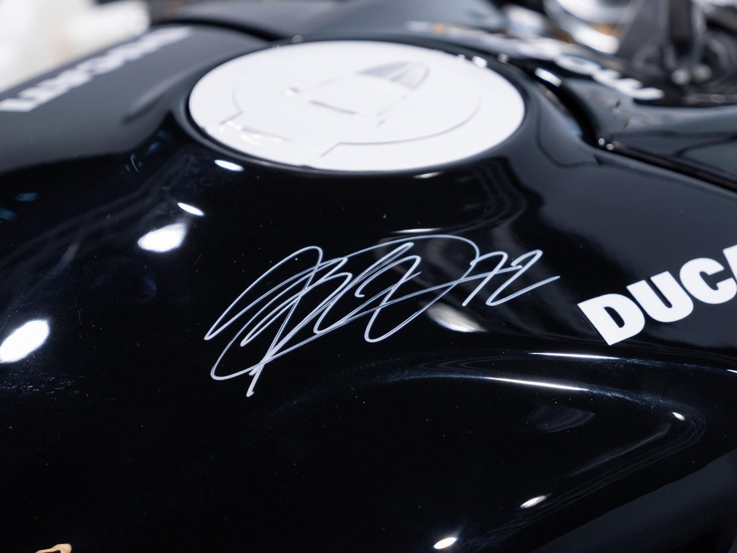 Ducati PANIGALE V4 S BEZZECCHI WORLD CHAMPION REPLICA 