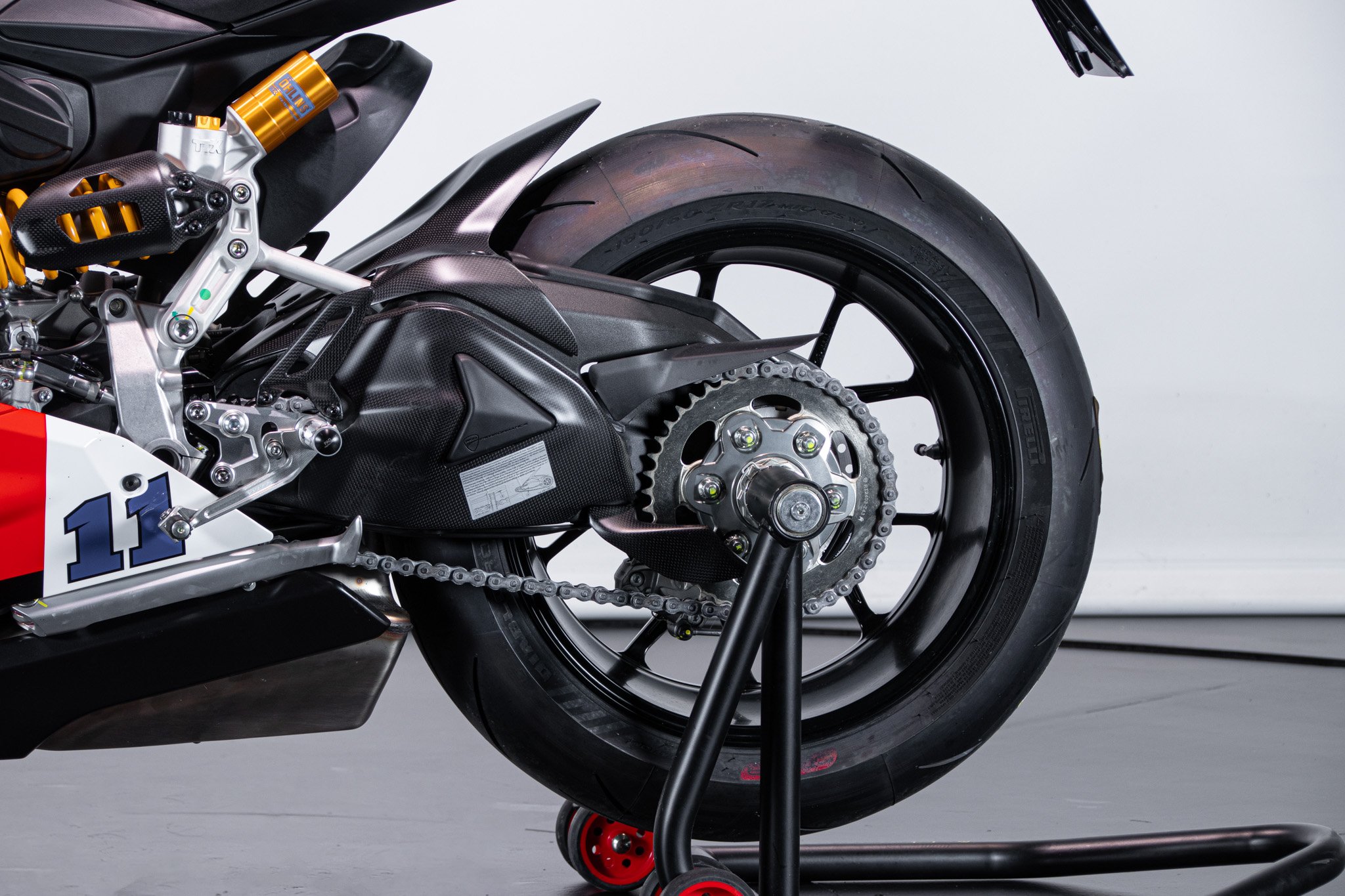 Ducati PANIGALE V2 BULEGA 2023 WORLD CHAMPION REPLICA 