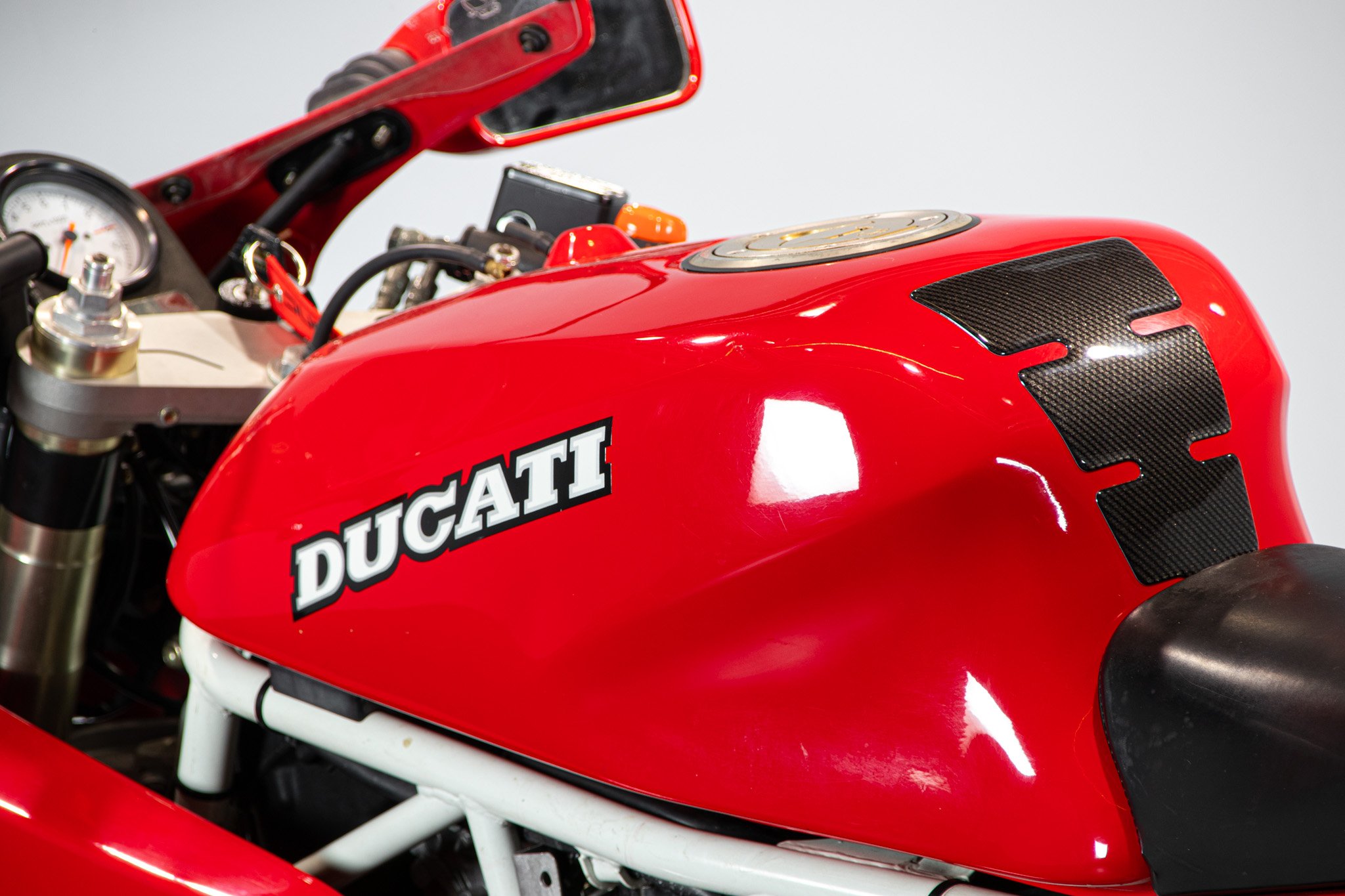 Ducati 900 SS 