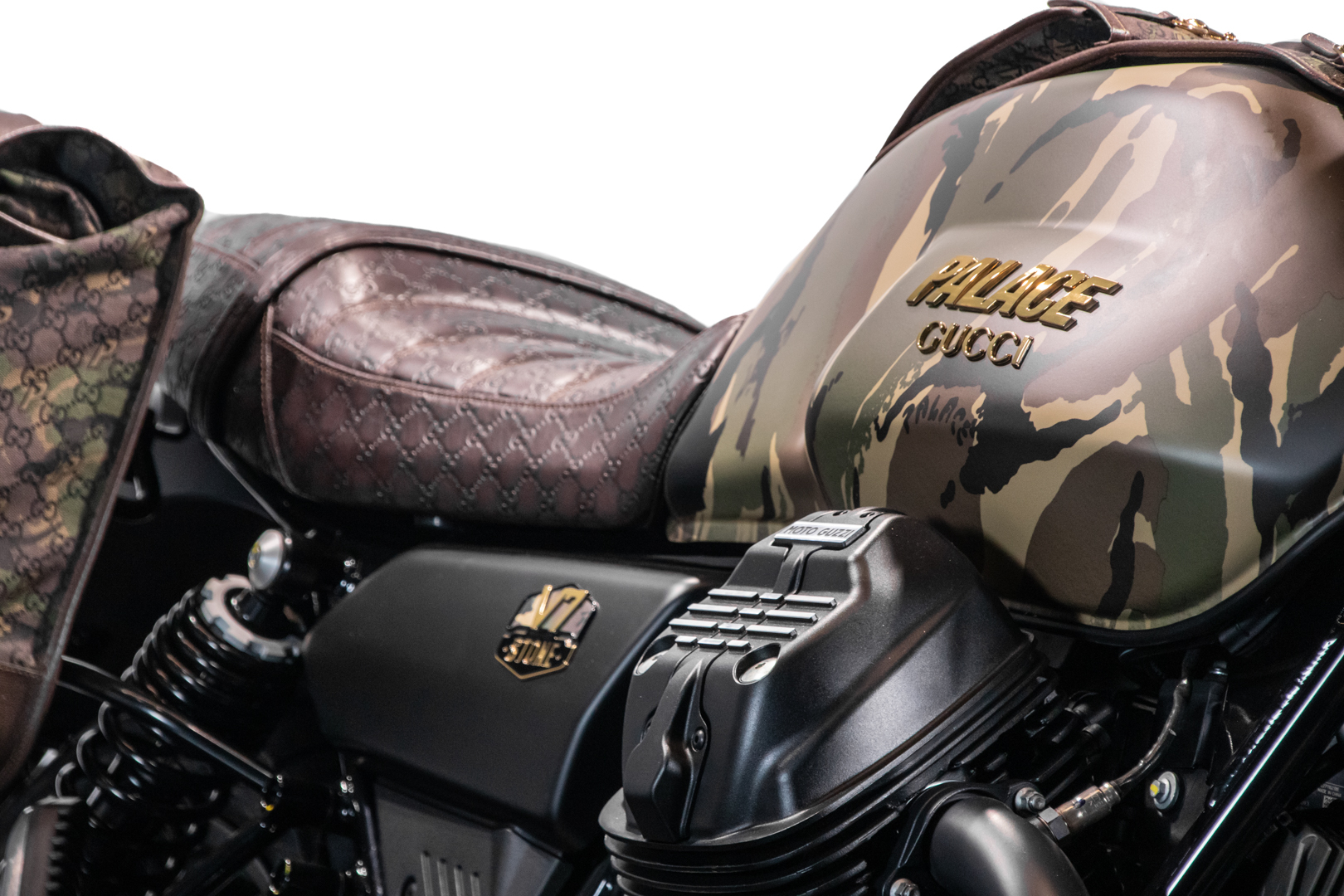 Moto Guzzi V7 Stone Gucci Palace 04/50 