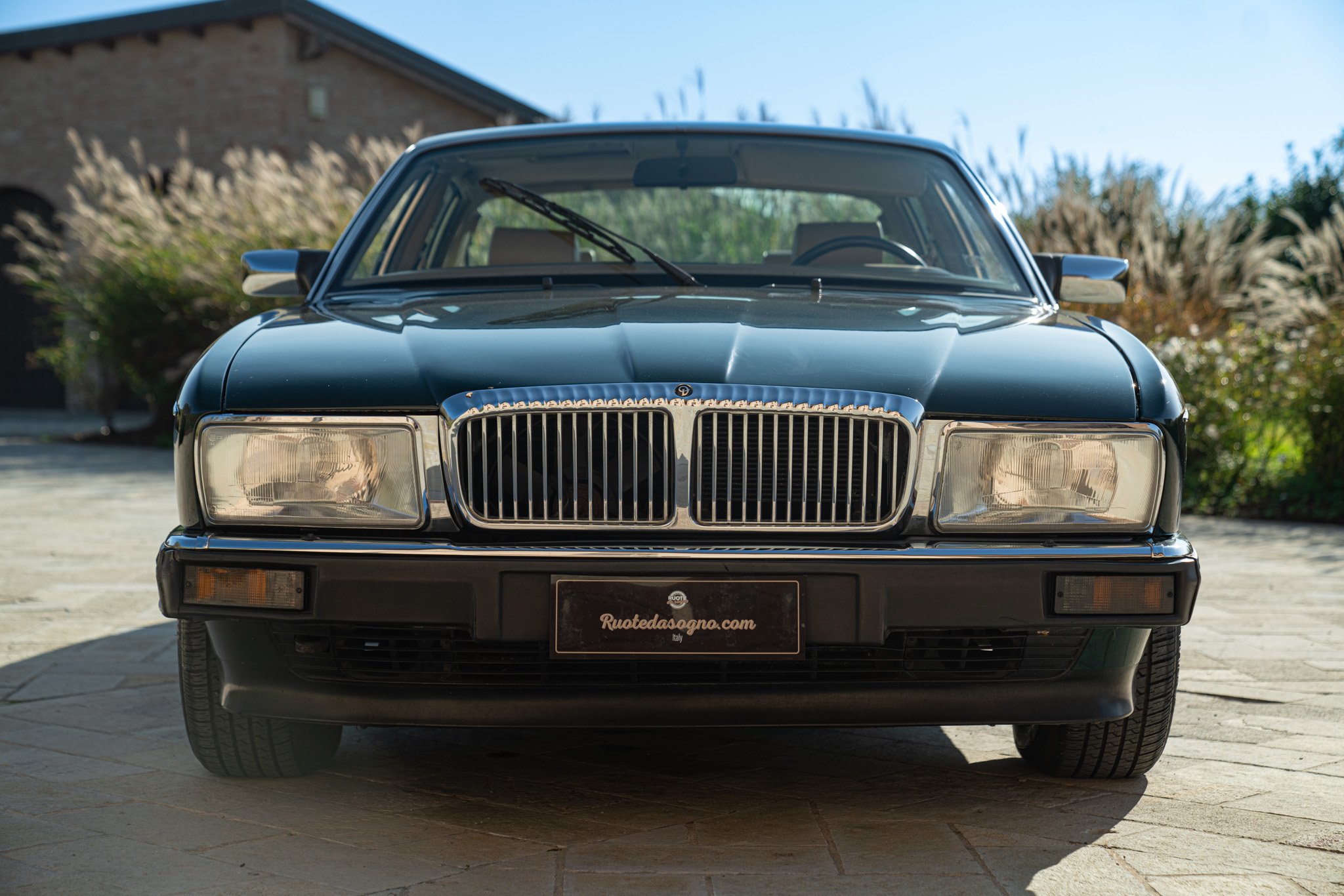 Daimler XJ 40 