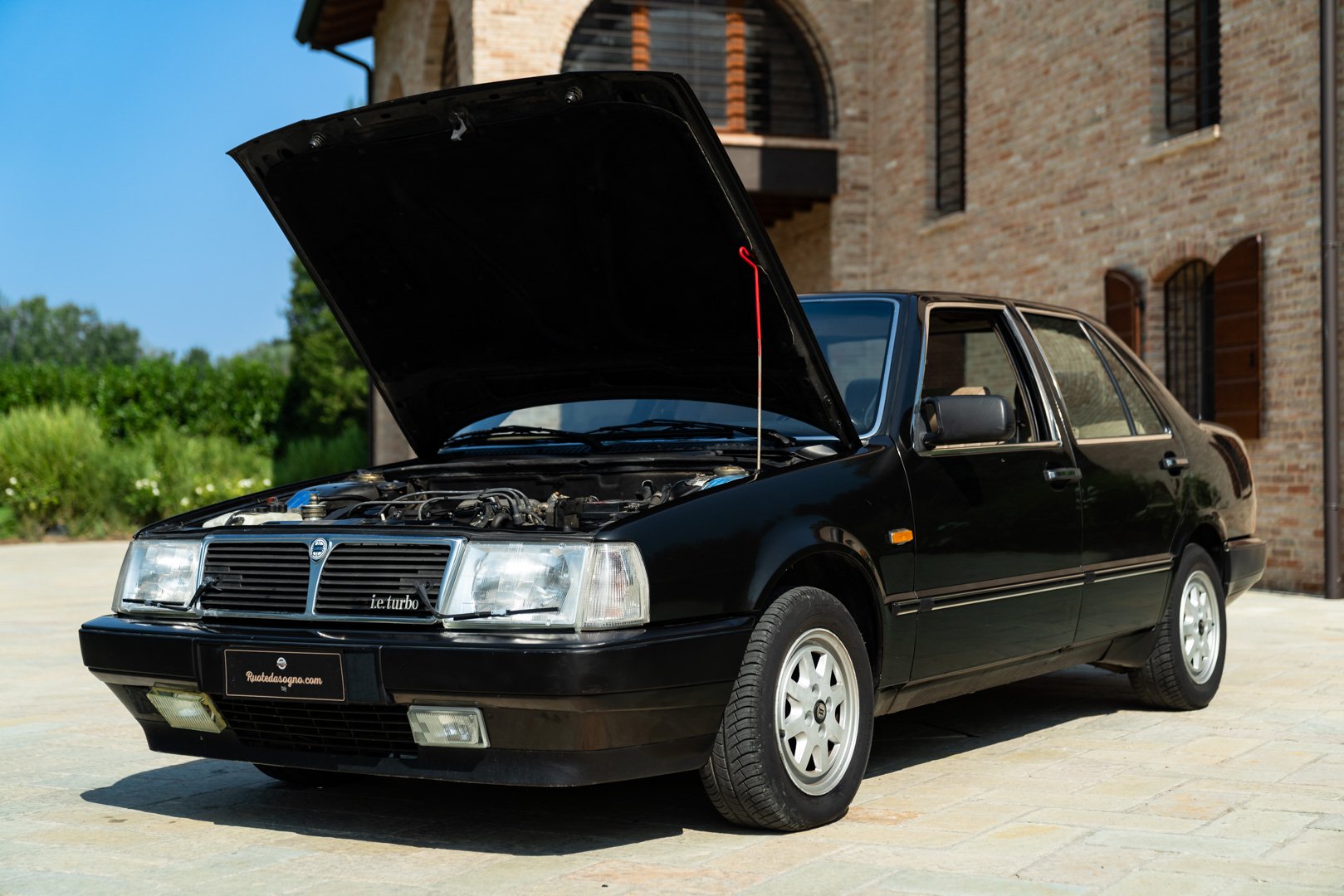 Lancia THEMA i.e TURBO 