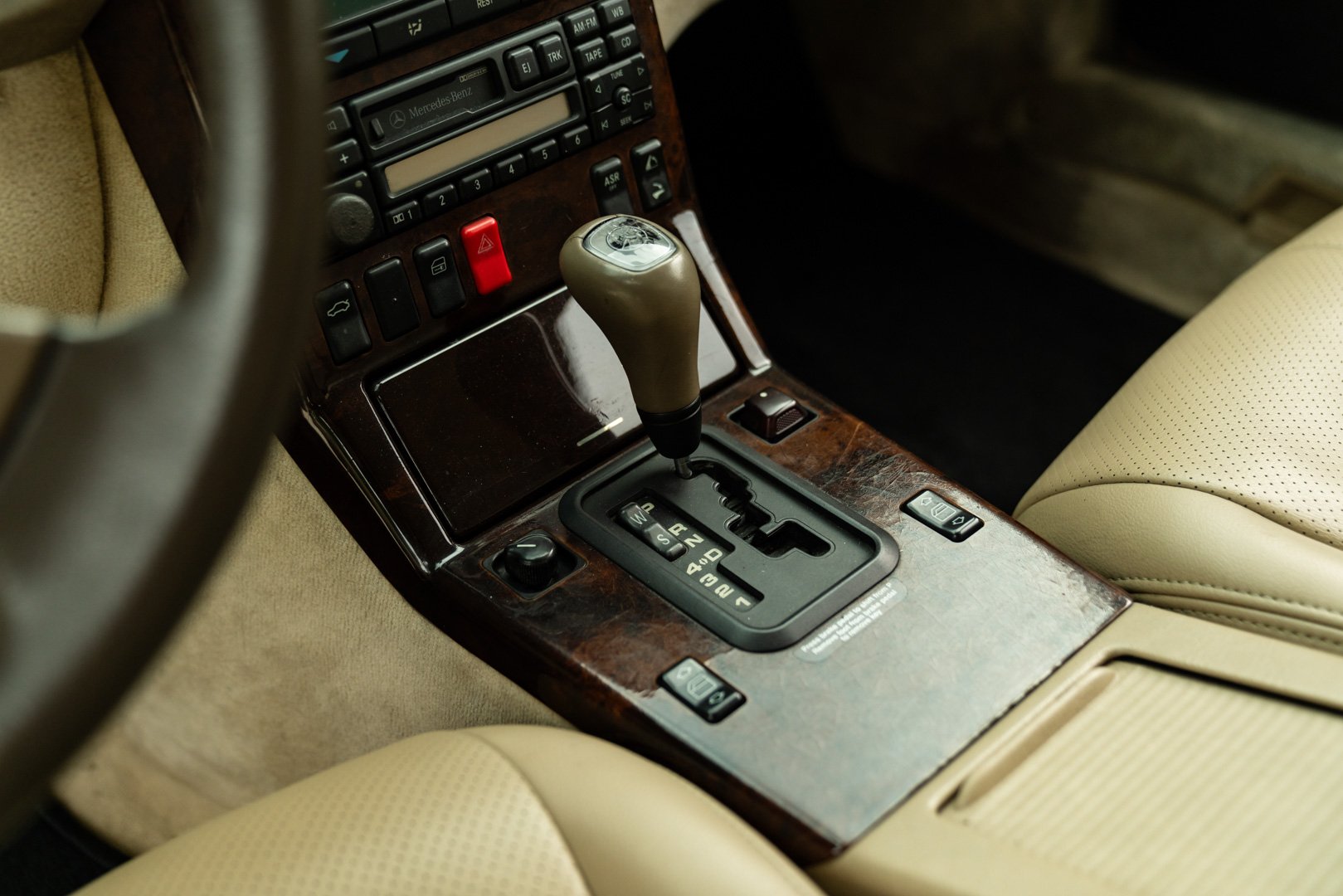 Mercedes Benz 500 SL 