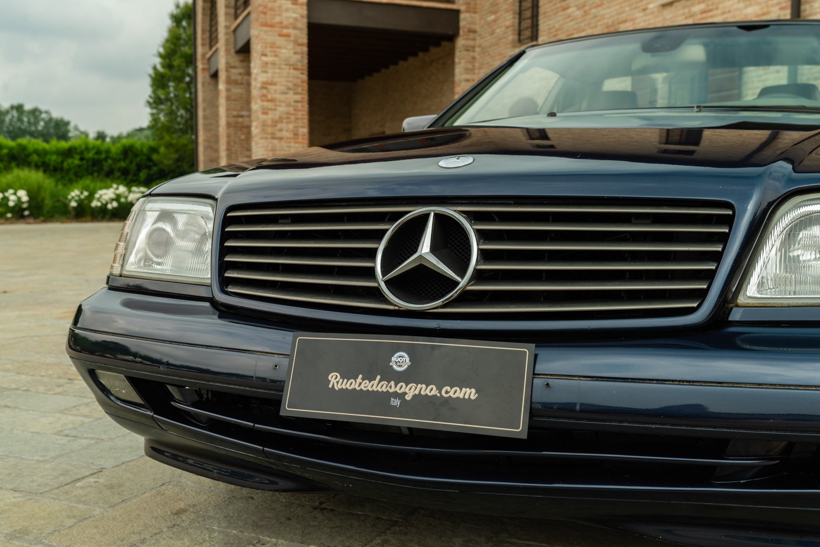 Mercedes Benz 500 SL 