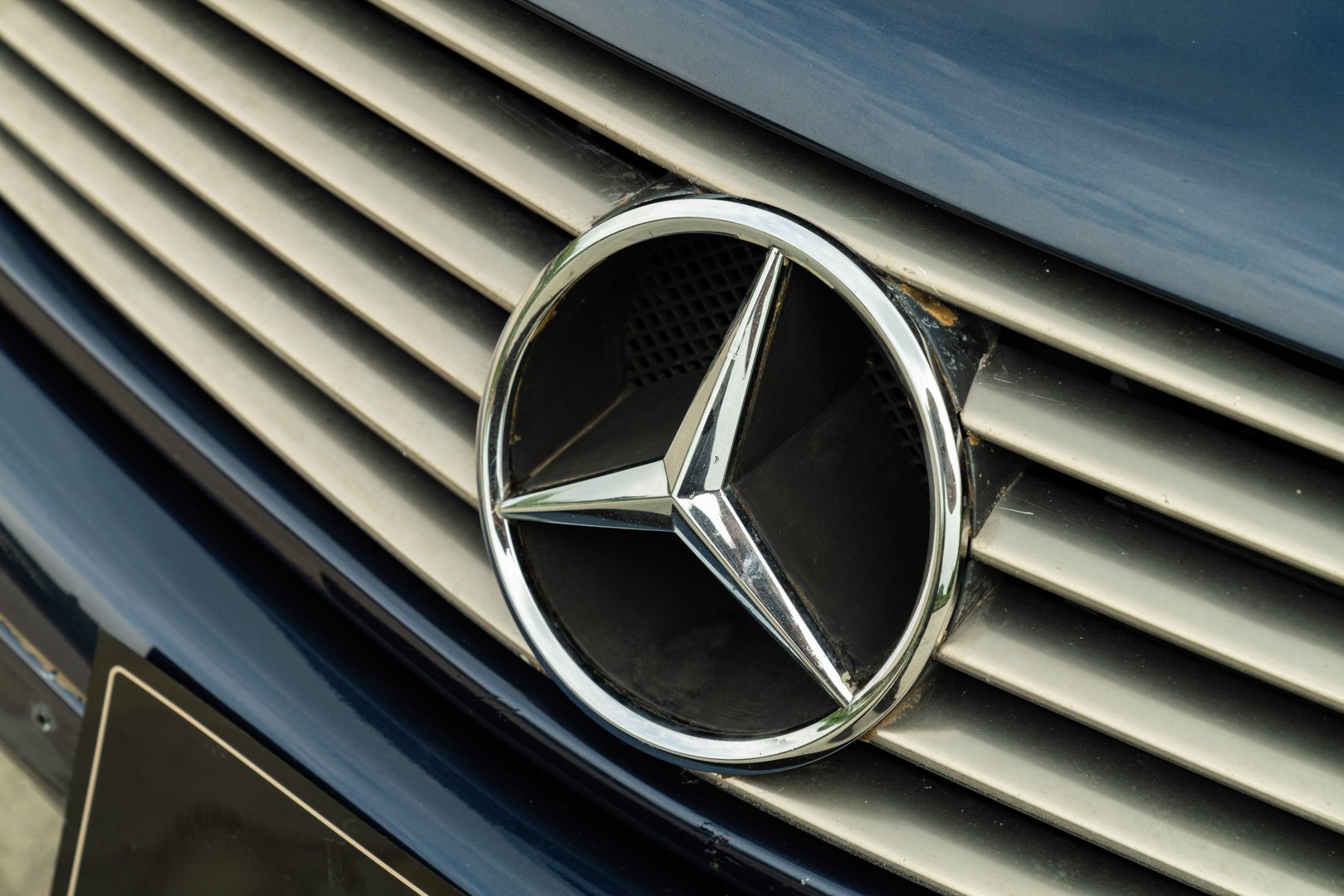 Mercedes Benz 500 SL 