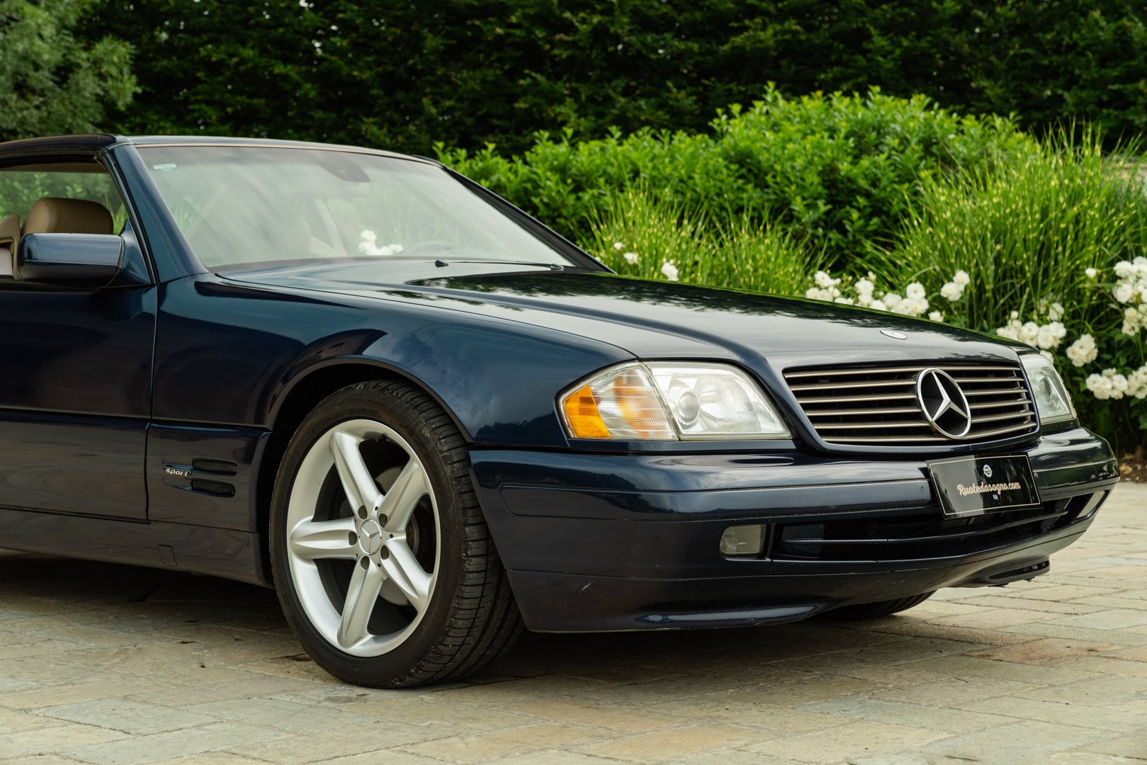Mercedes Benz 500 SL 