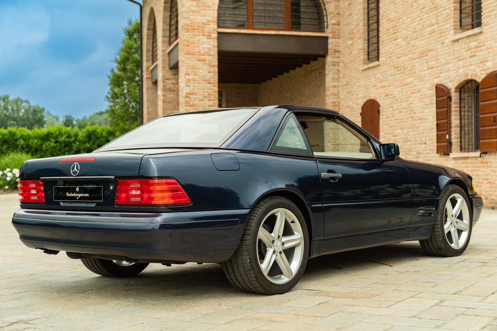 Mercedes Benz 500 SL 