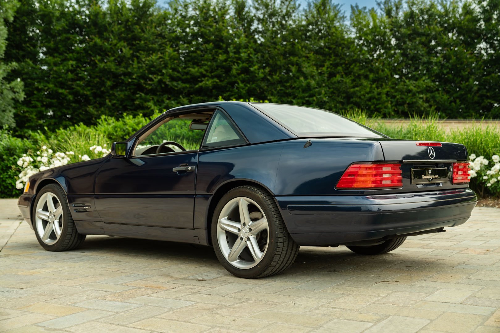 Mercedes Benz 500 SL 