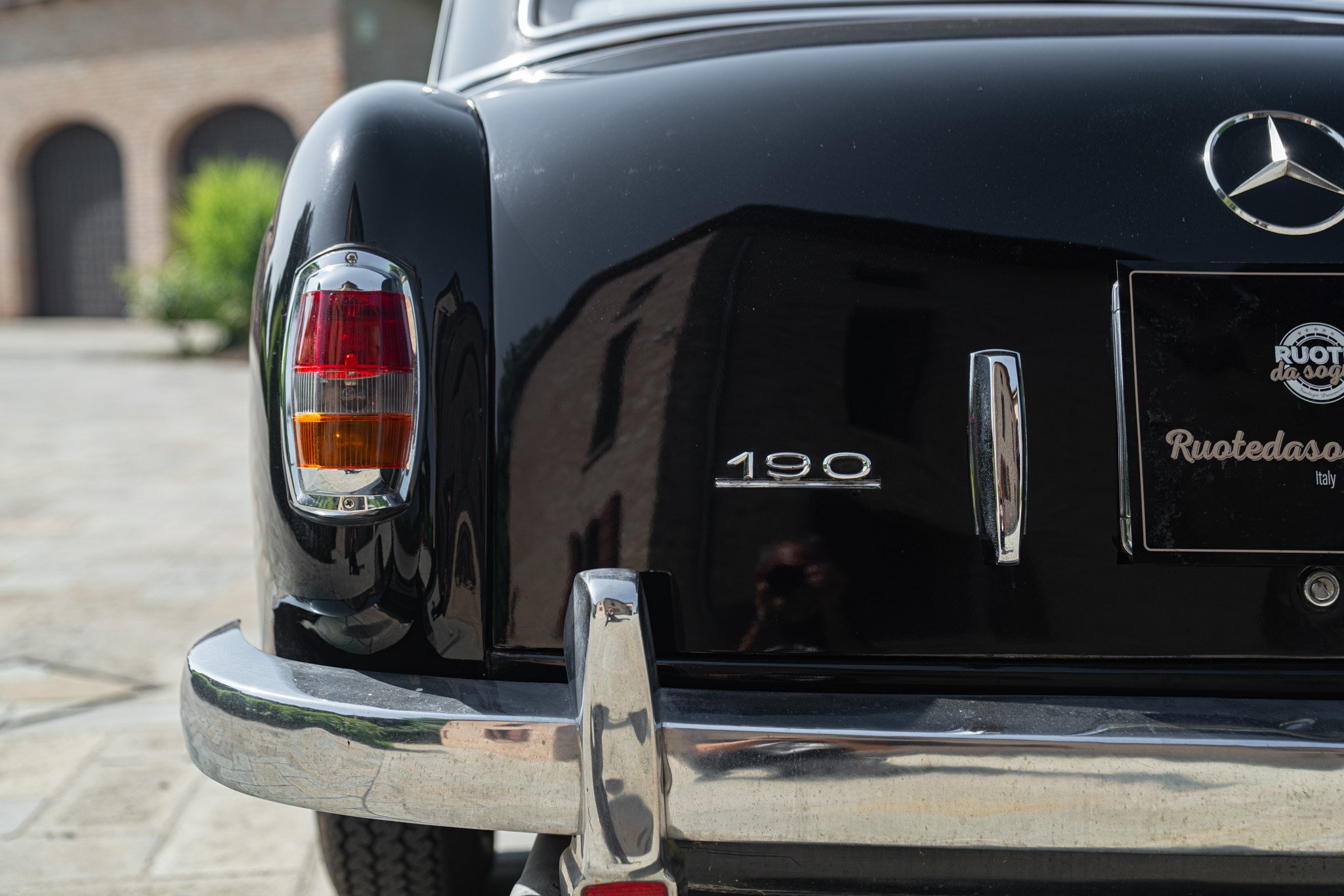 Mercedes Benz 190 