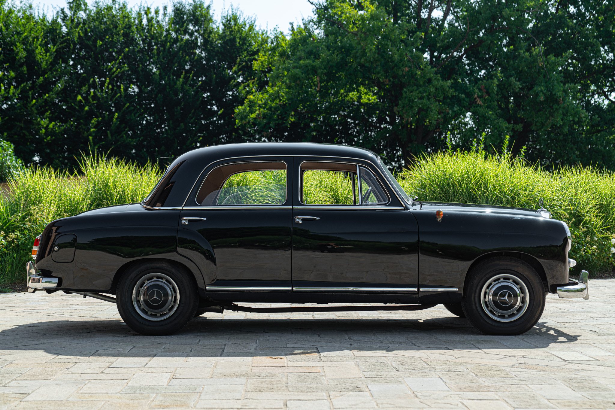 Mercedes Benz 190 