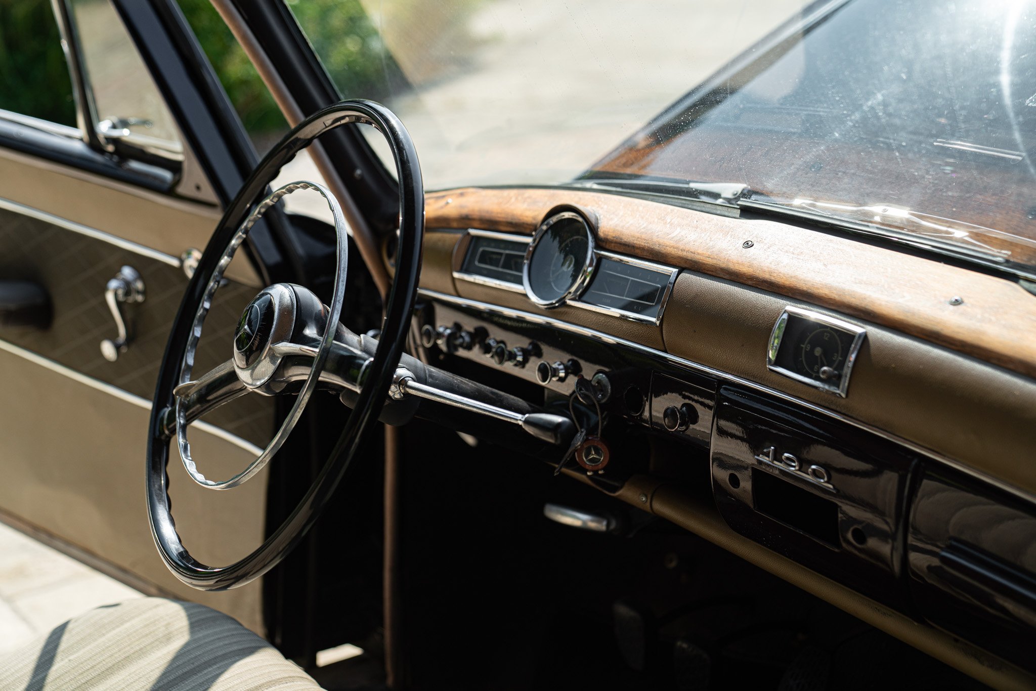 Mercedes Benz 190 