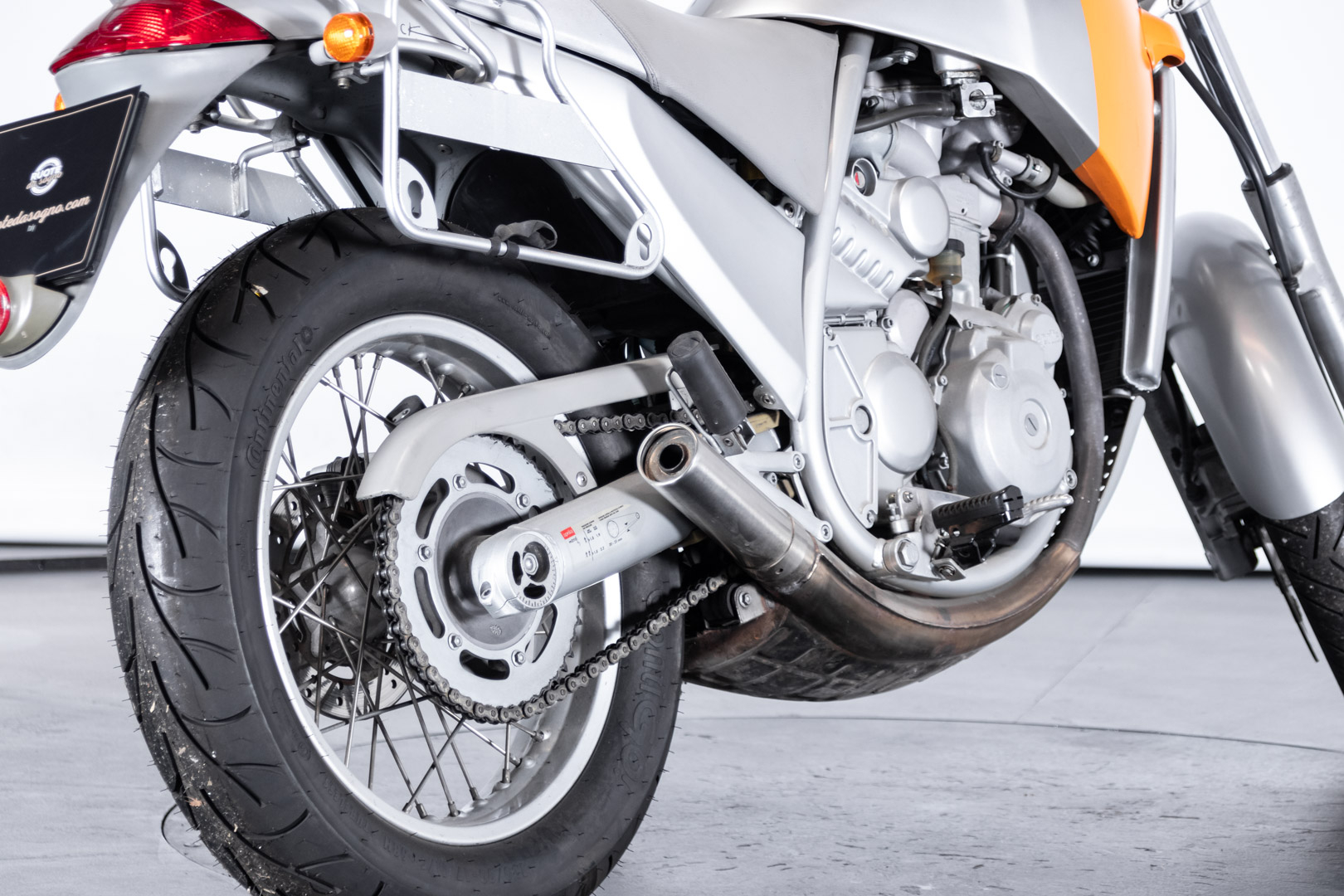 Aprilia Motò 650 