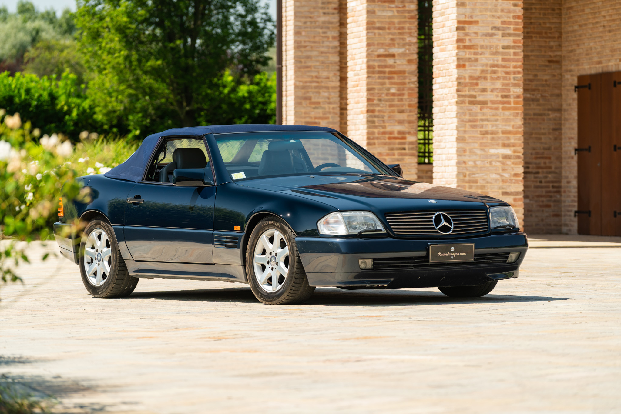 Mercedes Benz 500 SL 