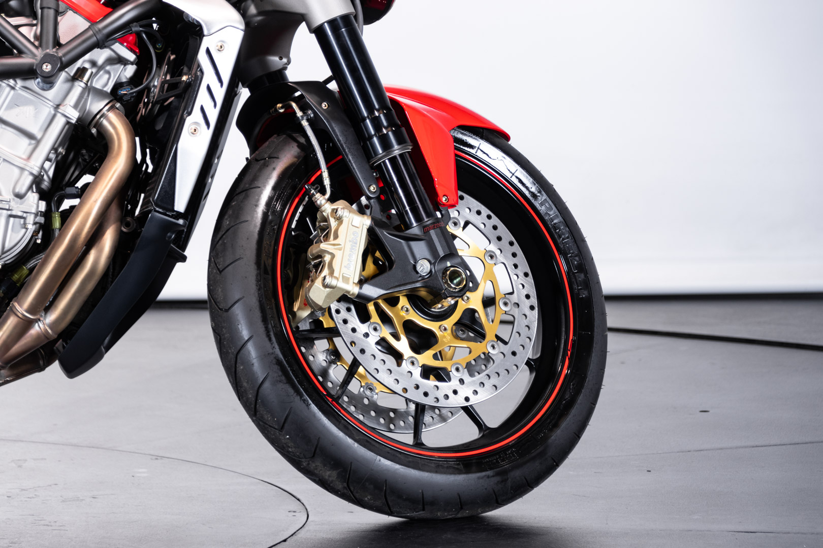 MV Agusta BRUTALE 910 R CORSE TITANIUM n°3/33 