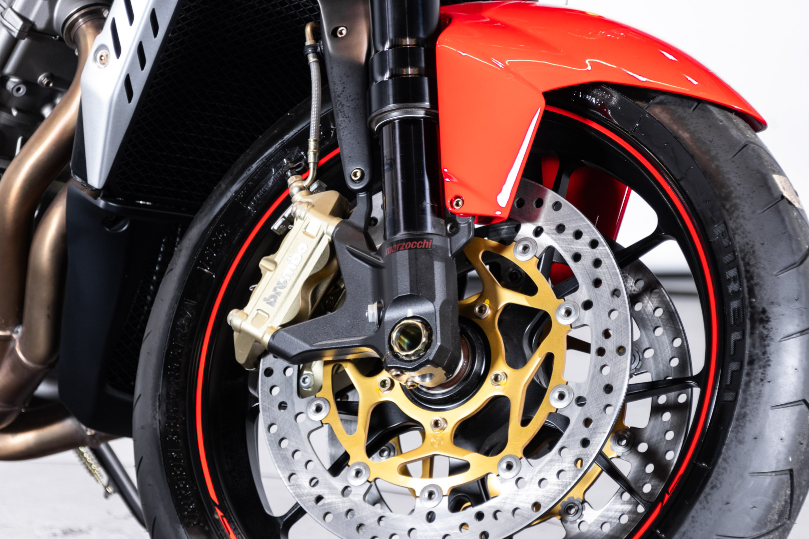 MV Agusta BRUTALE 910 R CORSE TITANIUM n°3/33 