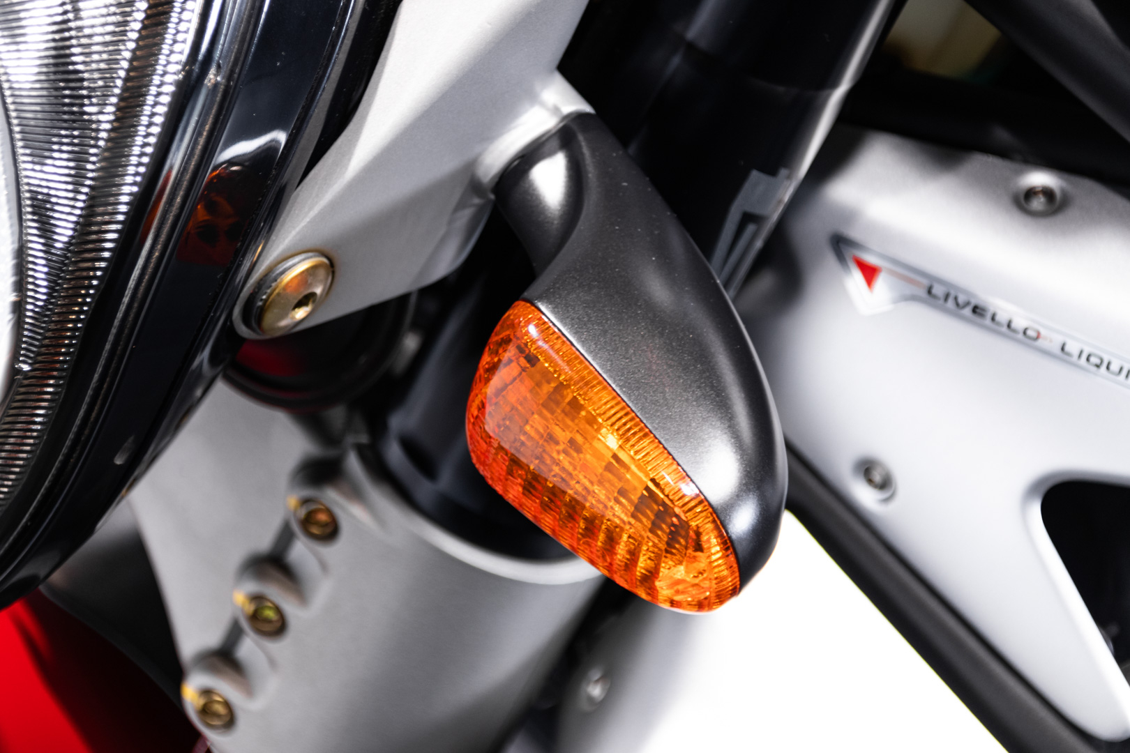 MV Agusta BRUTALE 910 R CORSE TITANIUM n°3/33 