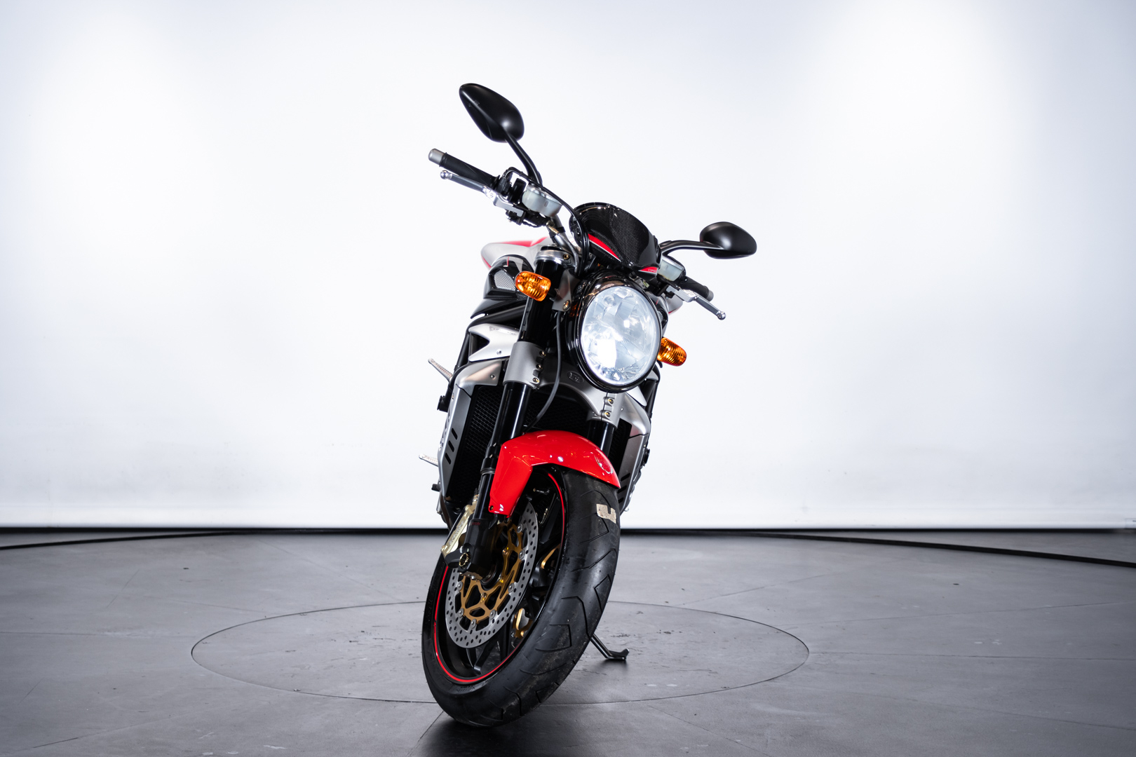 MV Agusta BRUTALE 910 R CORSE TITANIUM n°3/33 