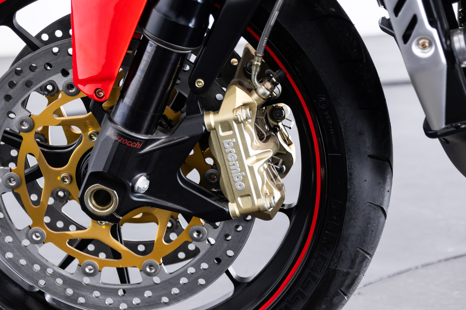 MV Agusta BRUTALE 910 R CORSE TITANIUM n°3/33 