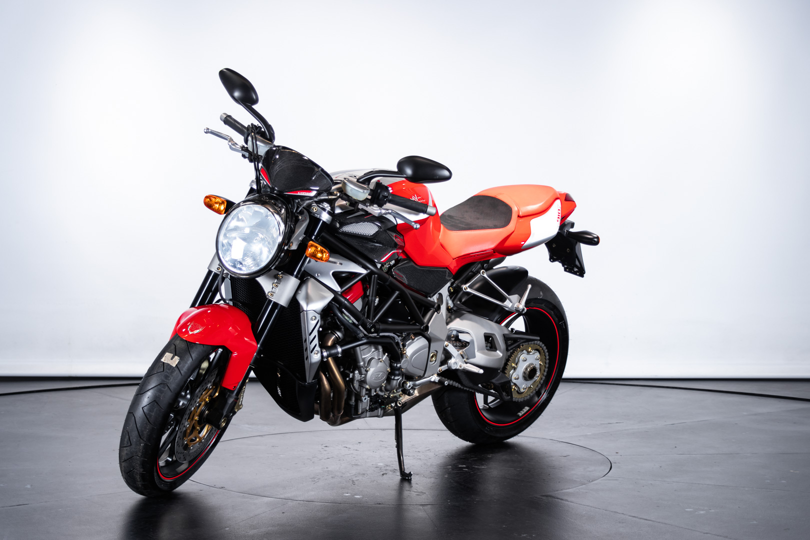 MV Agusta BRUTALE 910 R CORSE TITANIUM n°3/33 