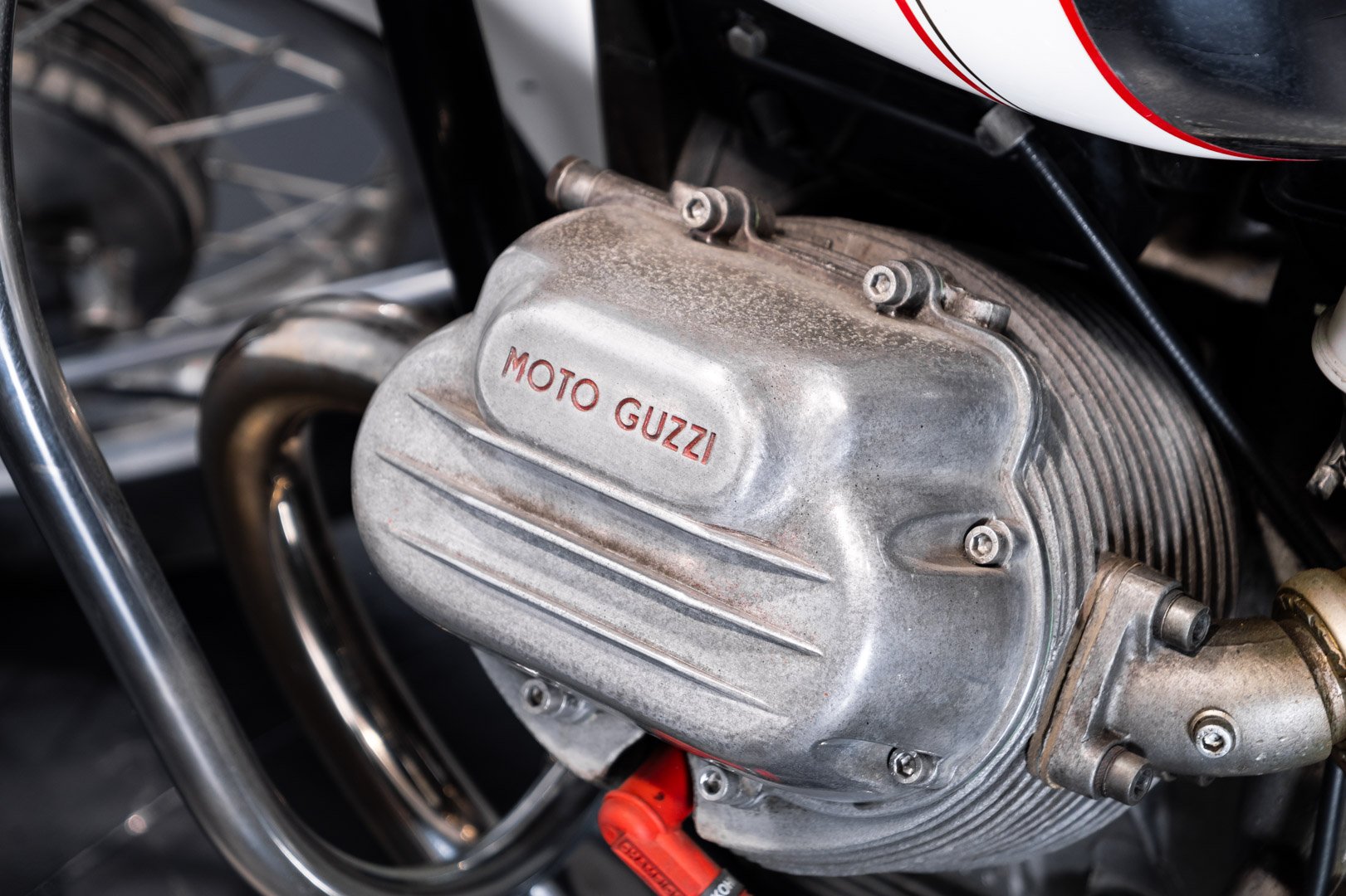 Moto Guzzi MOTO GUZZI V7 700 