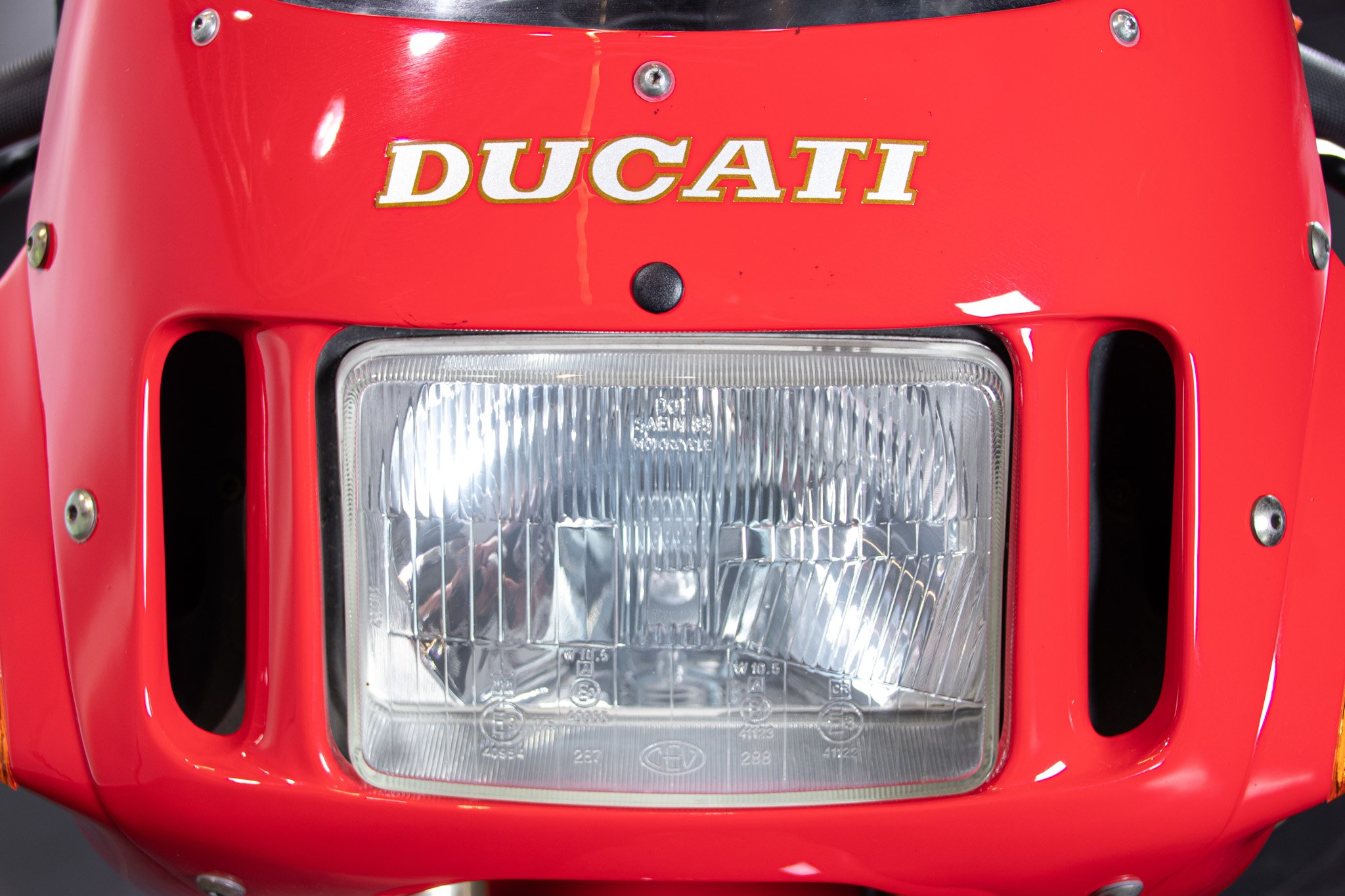 Ducati SUPERBIKE 888 DESMOQUATTRO 