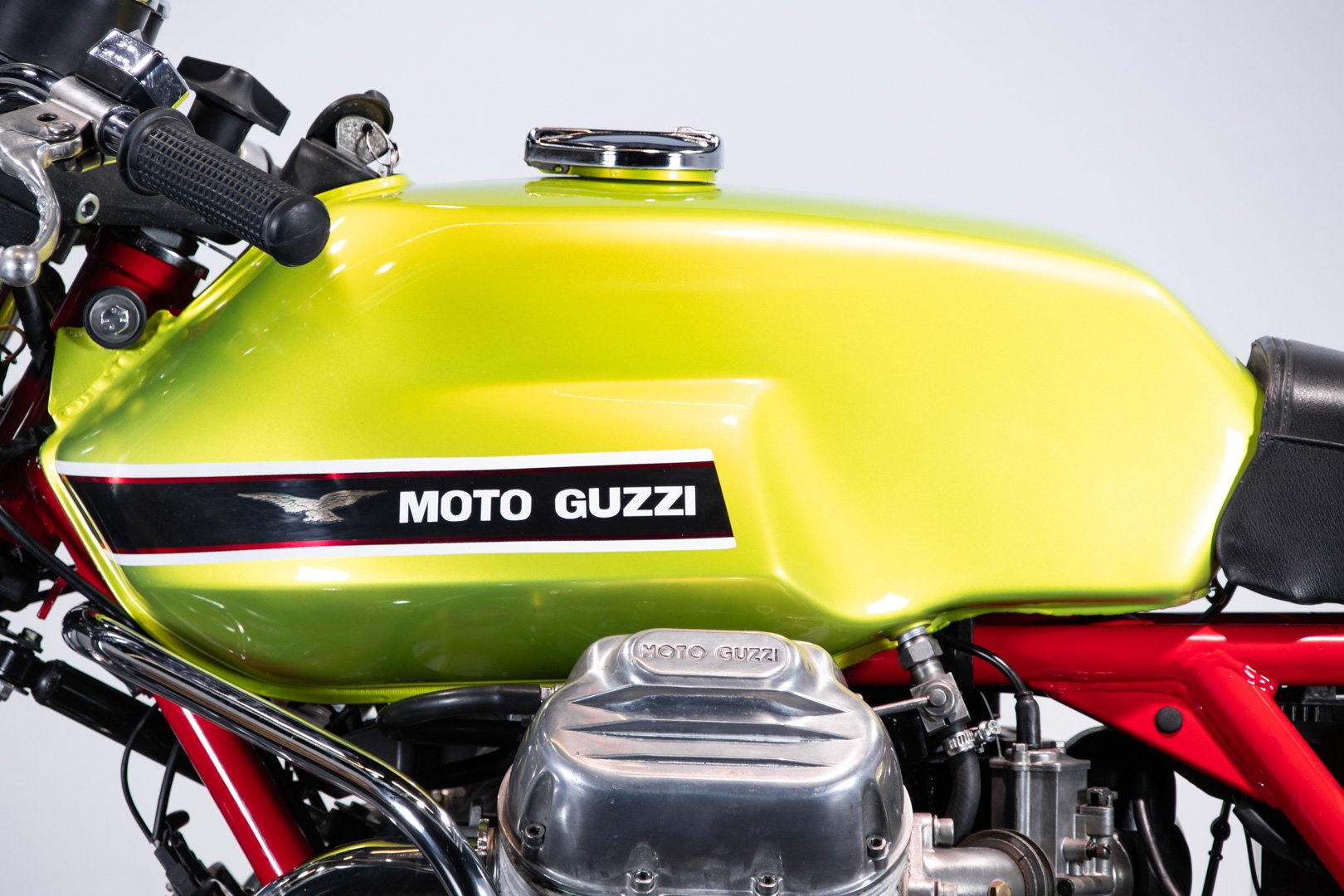 Moto Guzzi V7 SPORT 750 \"Telaio Rosso\" 