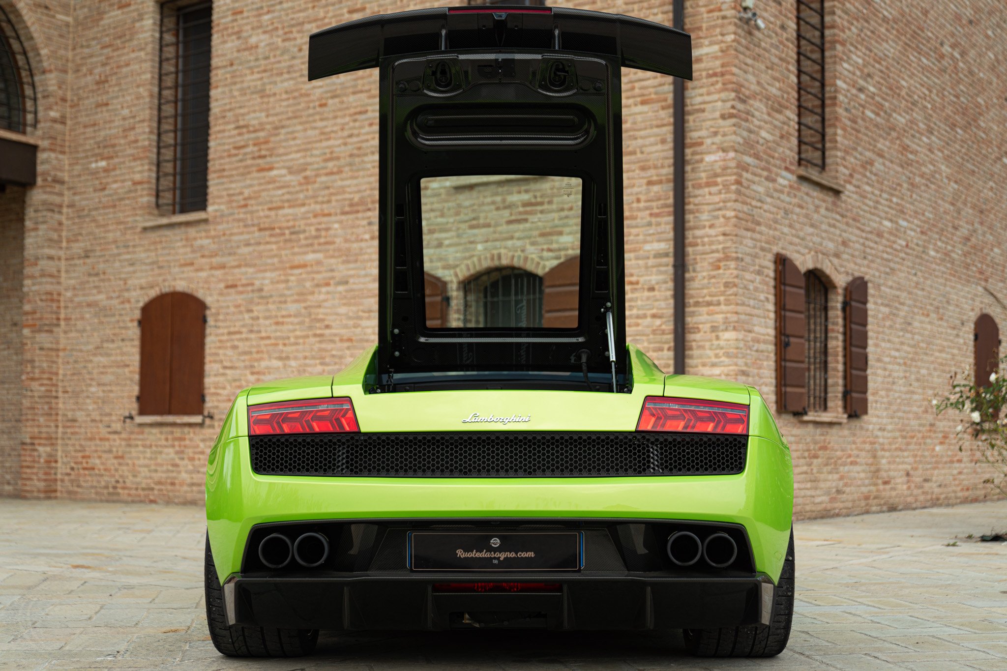 Lamborghini Gallardo LP 570-4 Superleggera 