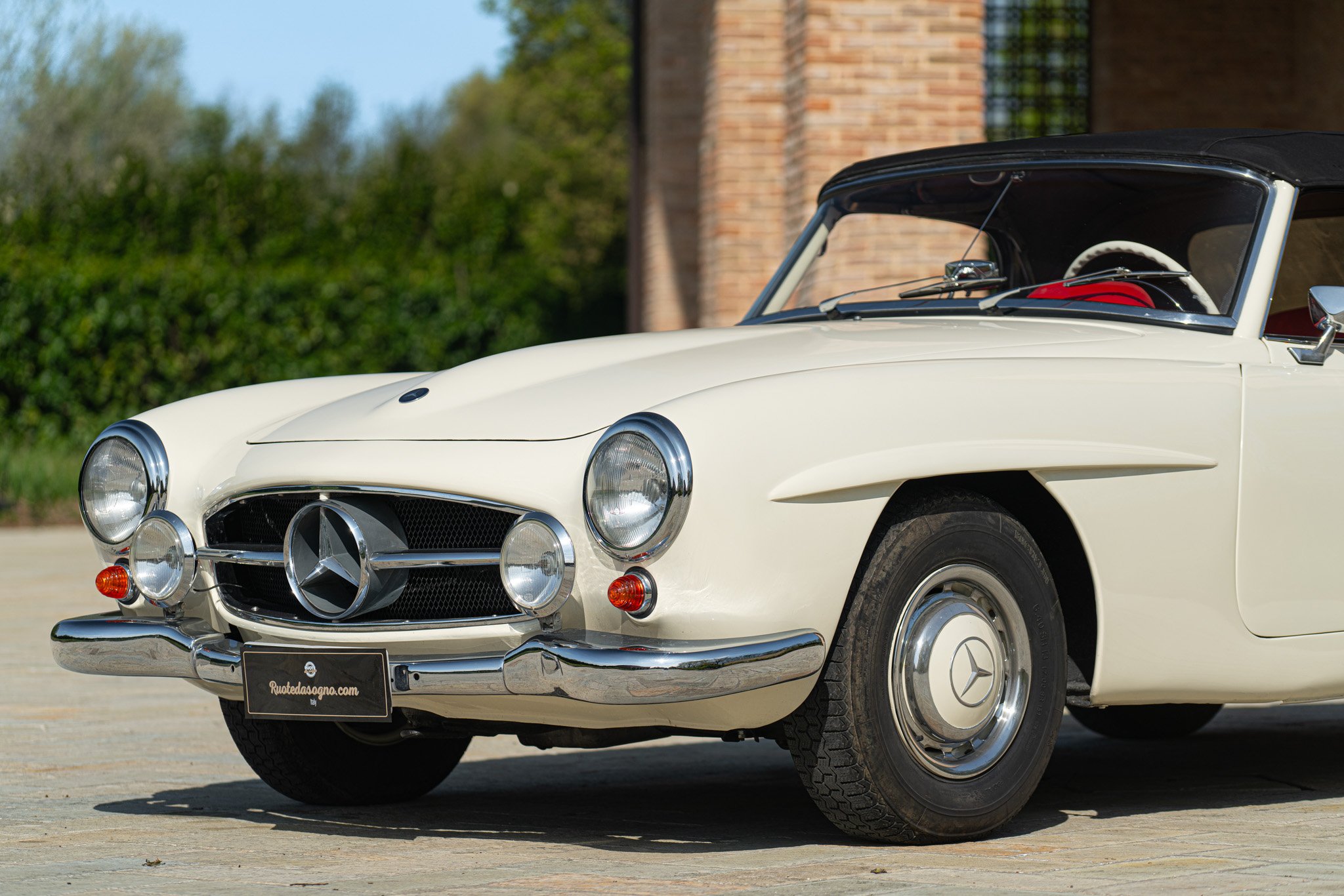 Mercedes Benz 190 SL 