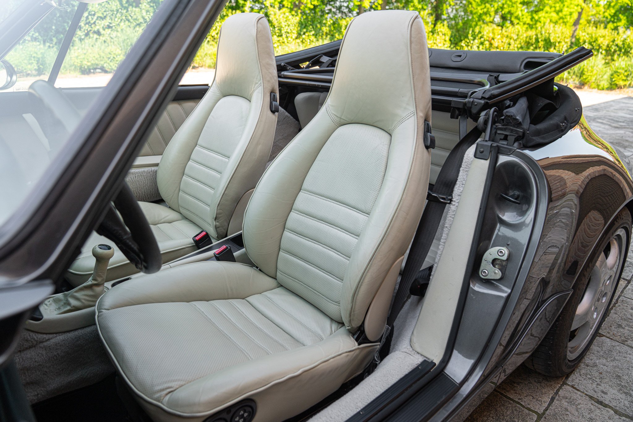 Porsche 964 (911) CARRERA 4 CABRIOLET 