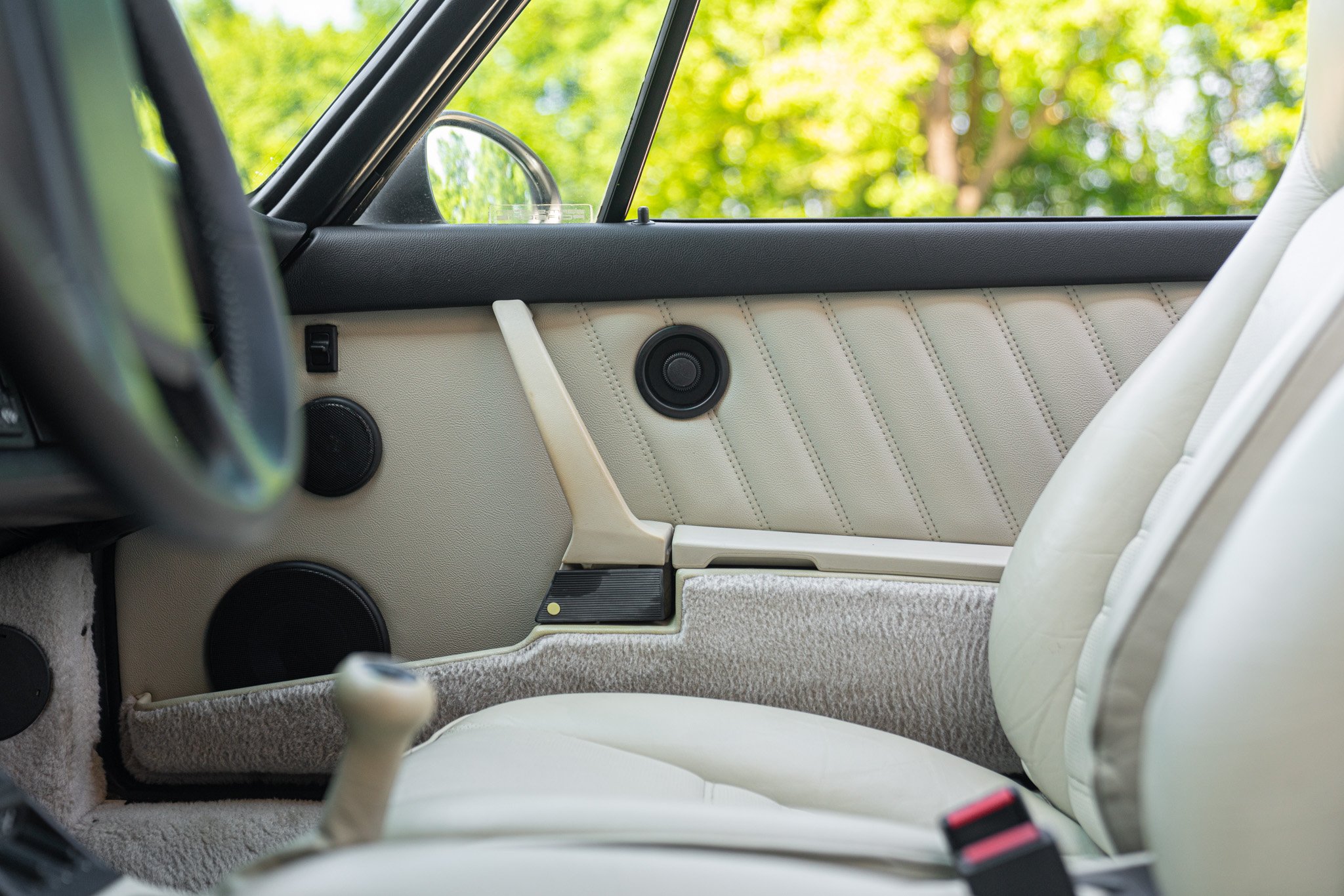 Porsche 964 (911) CARRERA 4 CABRIOLET 