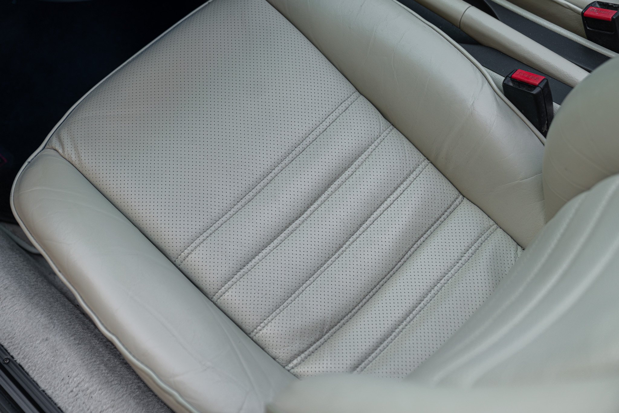 Porsche 964 (911) CARRERA 4 CABRIOLET 