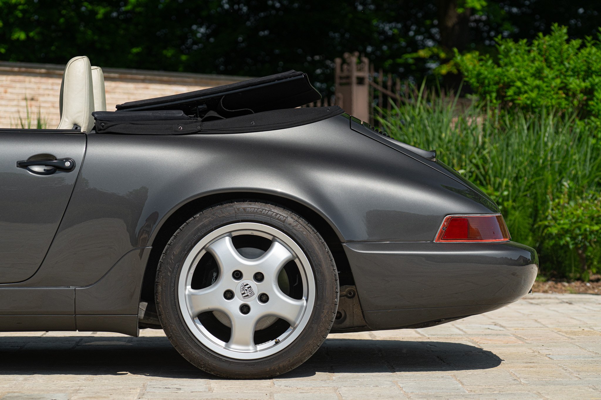 Porsche 964 (911) CARRERA 4 CABRIOLET 