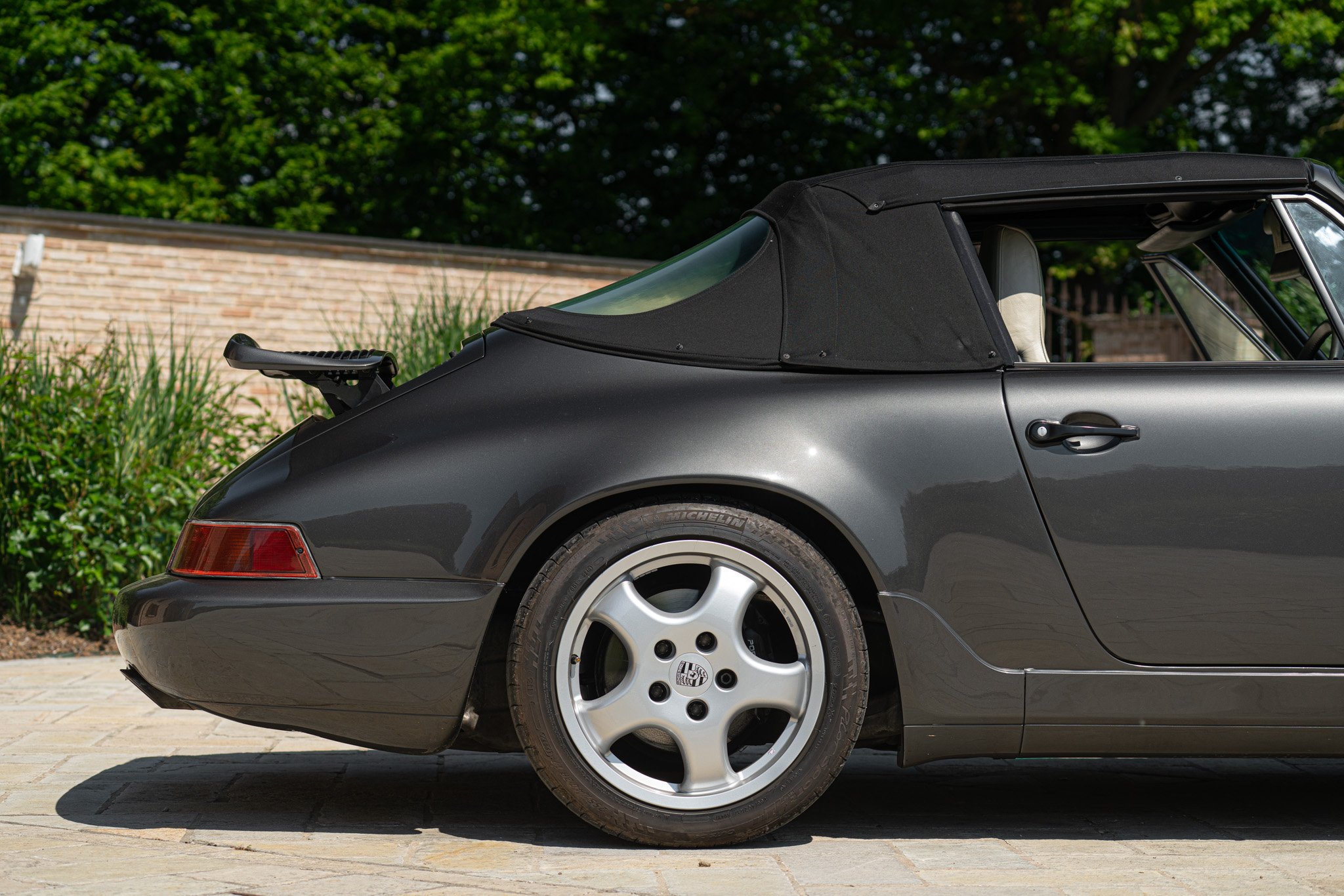 Porsche 964 (911) CARRERA 4 CABRIOLET 