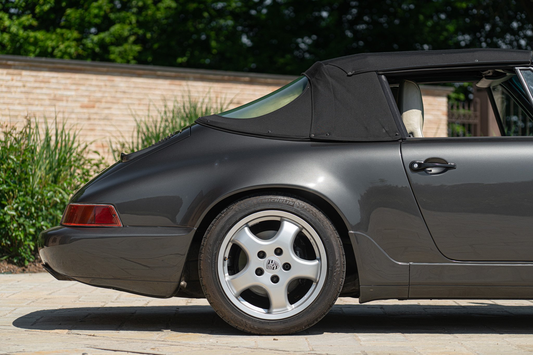 Porsche 964 (911) CARRERA 4 CABRIOLET 