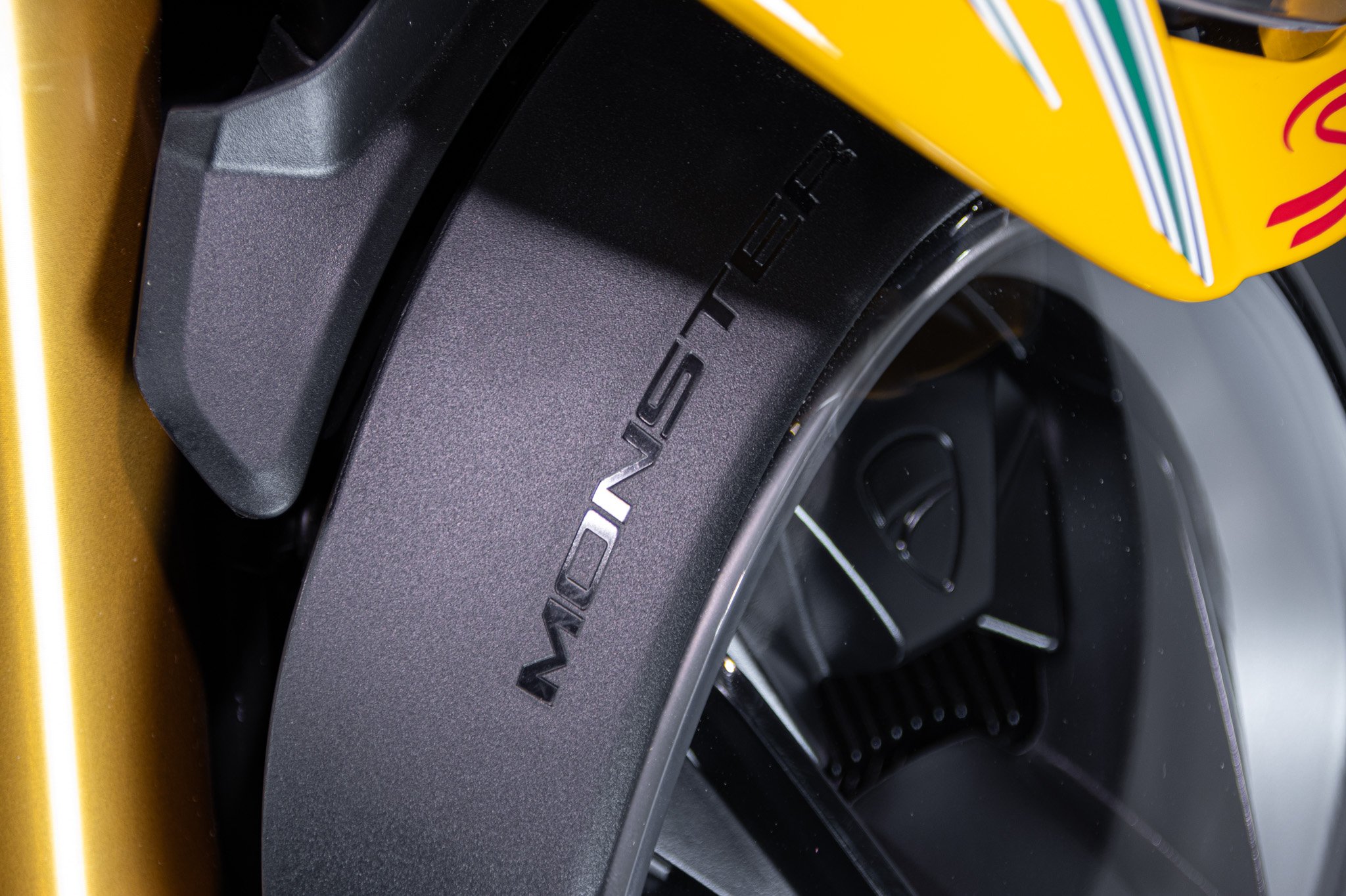 Ducati DUCATI MONSTER SENNA 
