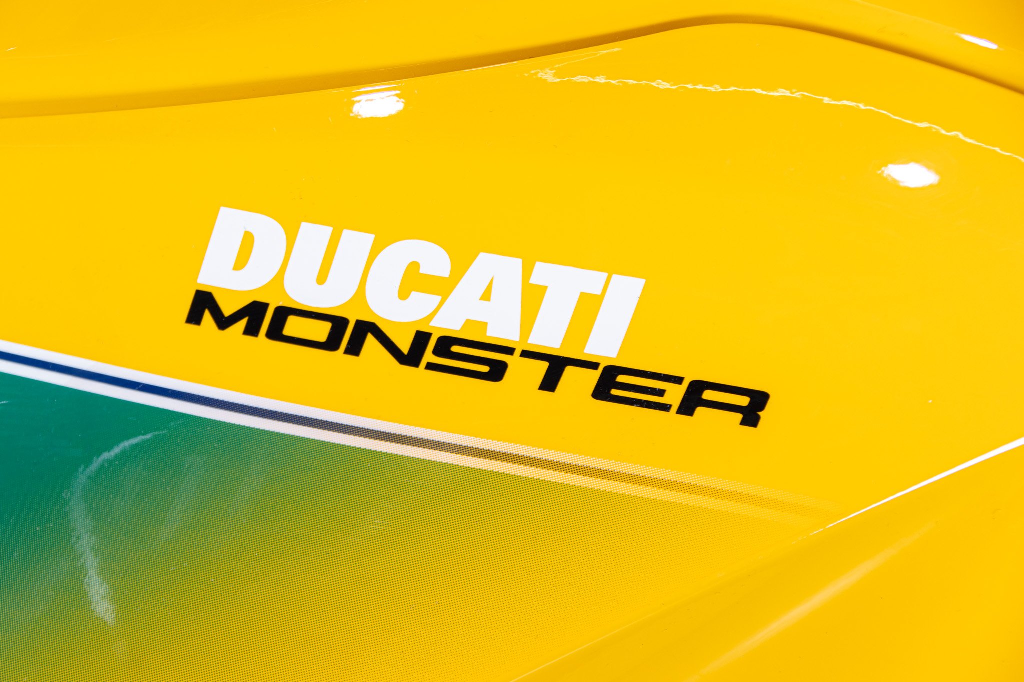 Ducati DUCATI MONSTER SENNA 
